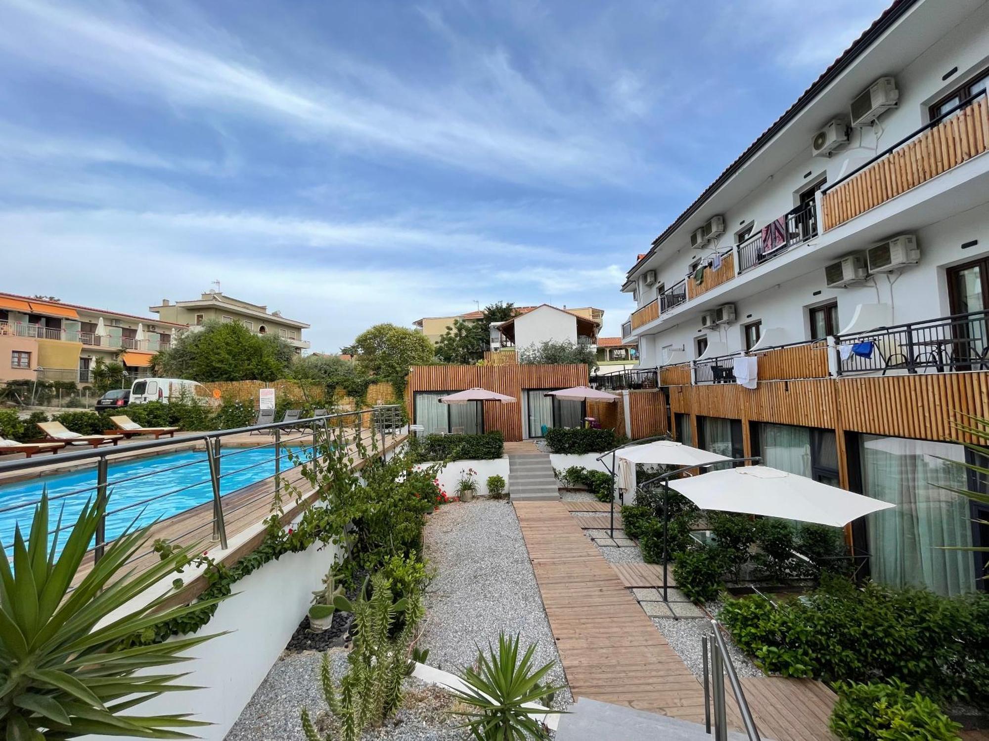 Beach Hotel Kapahi Πευκάρι Εξωτερικό φωτογραφία